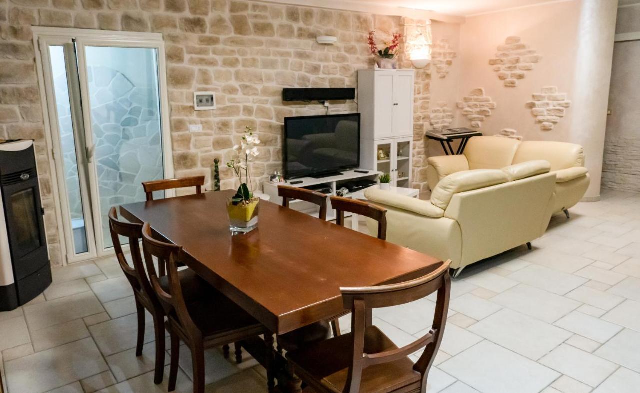Villa Chanel Bellissima Villa Con Piscina Immersa Nella Valle D'Itria 奥斯图尼 外观 照片